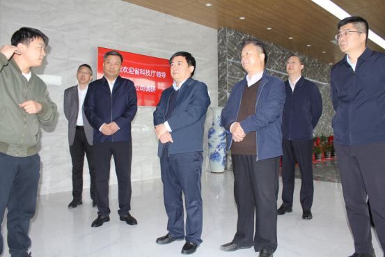 河南省科技厅党组成员、常务副厅长刘英锋一行莅临公司调研